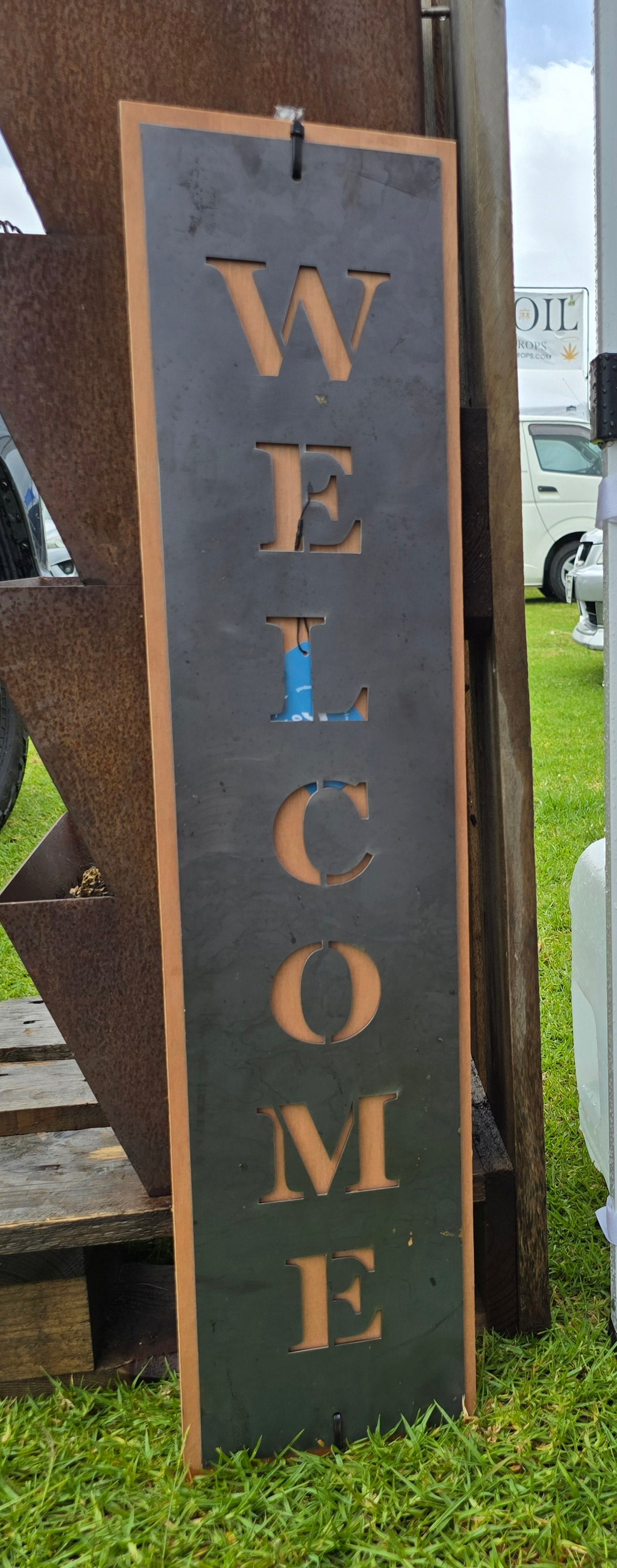Welcome Sign - Vertical