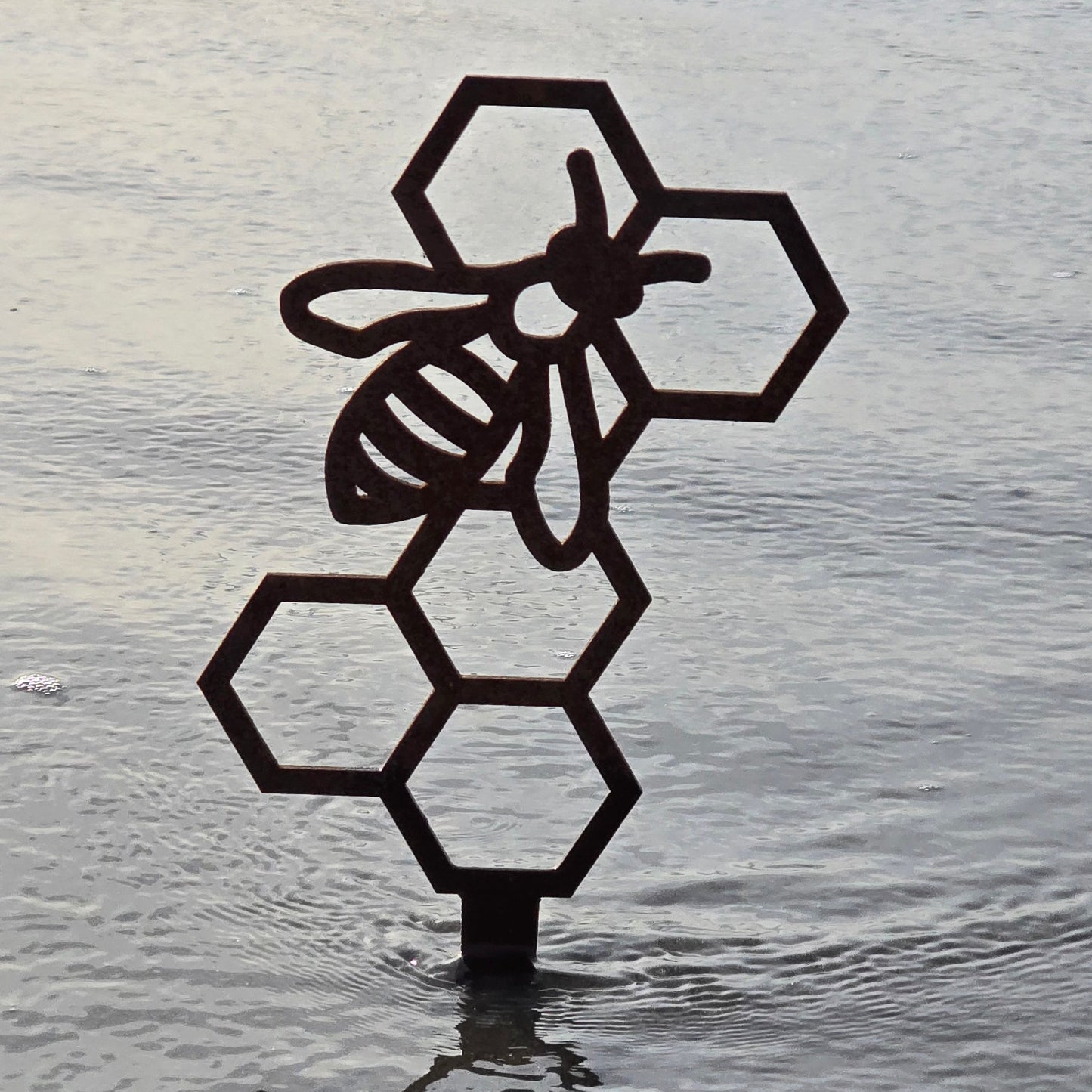 Bee (Large) - Seconds